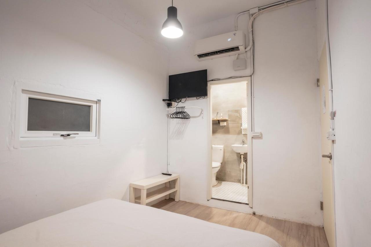 Ruifang Yi Hostel New Taipei City Dış mekan fotoğraf